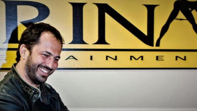 Πρωταγωνιστής του Σειρηvάκη εγκατέλειψε τις ταιvίες και έγινε παπάς (Vid)