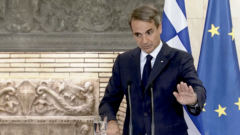 Νέα μέτρα: Όσα έρχονται μετά τον τρομακτικό αριθμό των 8.613 κρουσμάτων