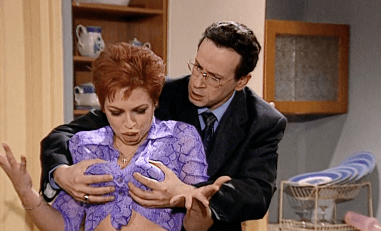 «Κωνσταντίνου & Ελένης»: Πολύ κακά μαντάτα για το πιο αστείο επεισόδιο της σειράς