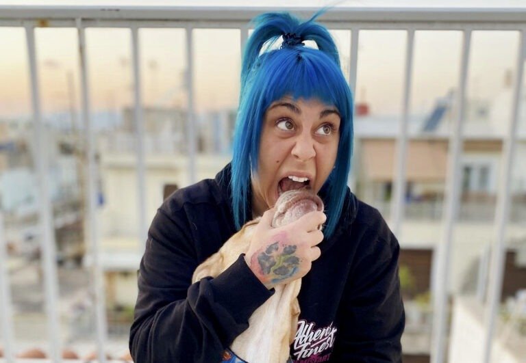 Με κορωνοϊό σε άσχημη κατάσταση η Super Kiki (Pic)