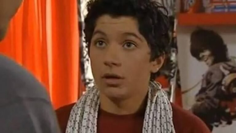 Άλλος άνθρωπος: Η εντυπωσιακή σύντροφος του Θανάση απ’ το «Ευτυχισμένοι μαζί» που δεν αναγνωρίζεται σήμερα (Pic)