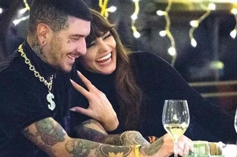 Ηλιάνα Παπαγεωργίου | Στη δημοσιότητα τα μηνύματα που έστειλε στον SNIK (Vid)