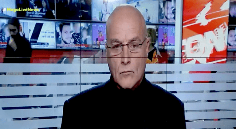 Δεν ήξερε ότι «φαινόταν»: Γι’ αυτό η Ρούλα Πισπιρίγκου «κρυφάκουγε» για 60 λεπτά τον Βασίλη Λαμπρόπουλο