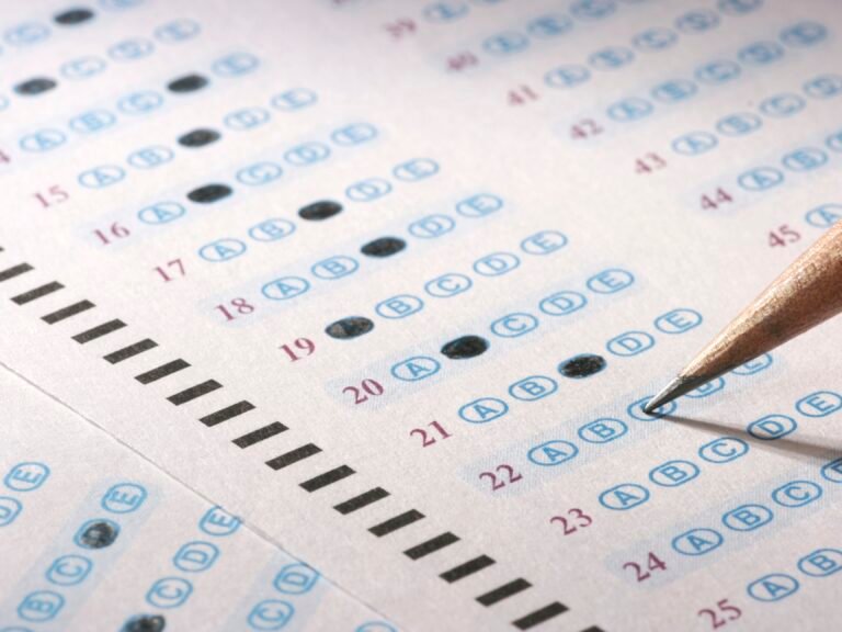 Περνάς το τεστ Lower; Δοκίμασε αν τολμάς να περάσεις το τεστ αγγλικών που 9/10 κόβονται