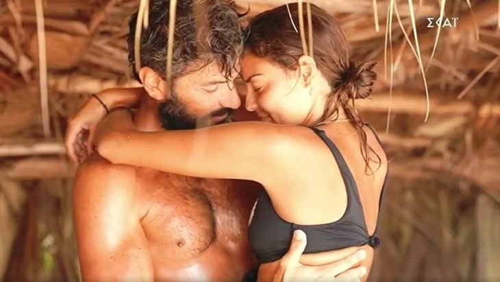 Εικόνες και φιλιά άνευ προηγουμένου στο Survivor: Kαι επίσημα ζευγάρι Σπύρος Μαρτίκας – Βρισηίδα Ανδριώτου (Vid)
