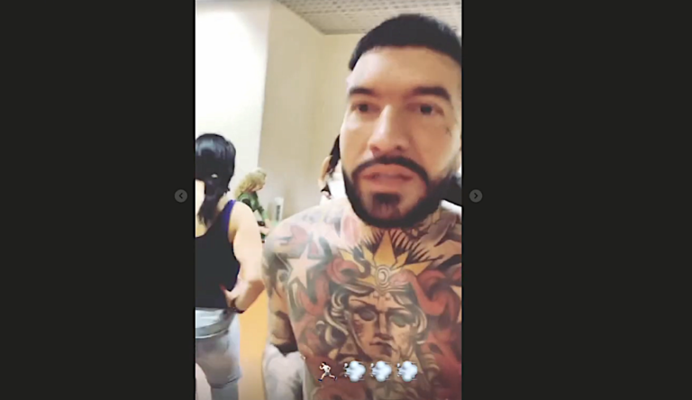 Λίγο πριν τα «μπουκέτα» με τον Light: Με αυτή τη φωτό επιβεβαίωσε τη νέα του σχέση ο SNIK￼