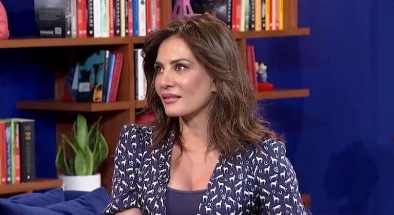 Υγιές κορμί γεμάτο καμπύλες: Η Δήμητρα Ματσούκα με μαγιό χωρίς ίχνος ρετούς «σβήνει» τις influencers με την αλήθεια της (Pic)