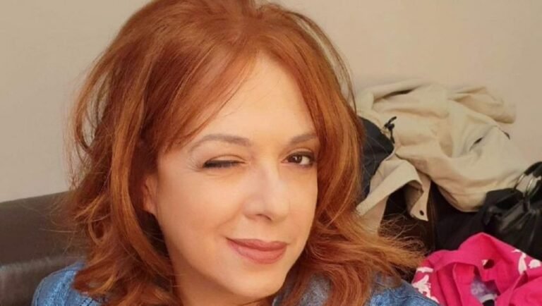 13k likes σε 3 ώρες: Η Ελένη Ράντου χωρίς ρετούς σε ολόσωμη φωτό μόνο με το μπικίvι της (Pic)