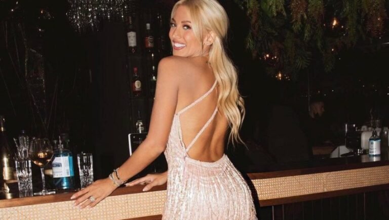 Την έδωσε στεγνά με μια φωτό η Soula Glamorous | 5 μηνών έγκυος στη Ρόδο η Κωνσταντίνα Σπυροπούλου (Pic)