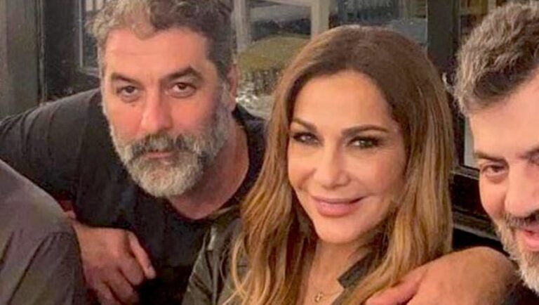 Λιώνει για τον Βασίλη Μπισμπίκη η Δέσποινα Βανδή κι αυτό… φαίνεται! (Pic)