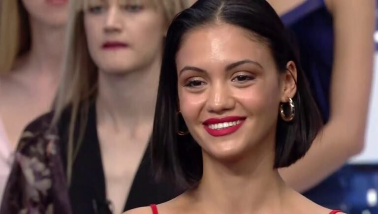 Εκκεντρική όσο ποτέ η Άννα Αμανατίδου: Με νέα, απίστευτη εικόνα 4 χρόνια μετά το GNTM (Pics)