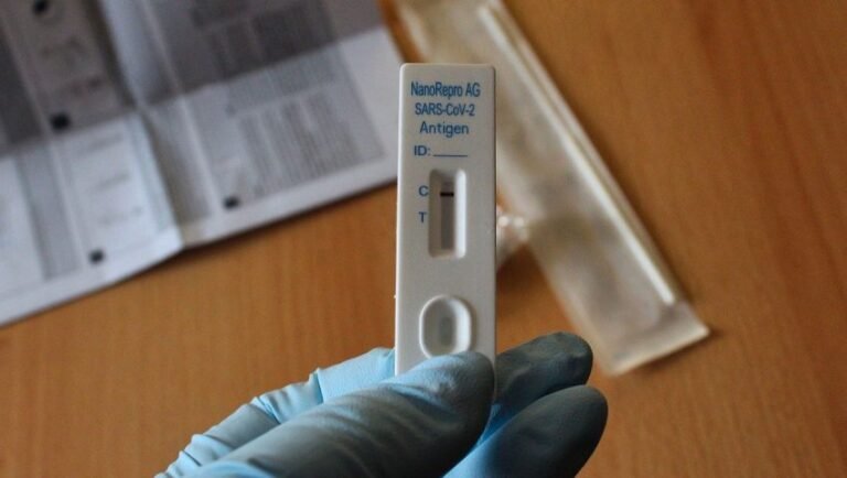 9/10 που το έχουν βγαίνουν μετά θετικοί: Το περίεργο σύμπτωμα που δείχνει ότι κόλλησες Όμικρον 5