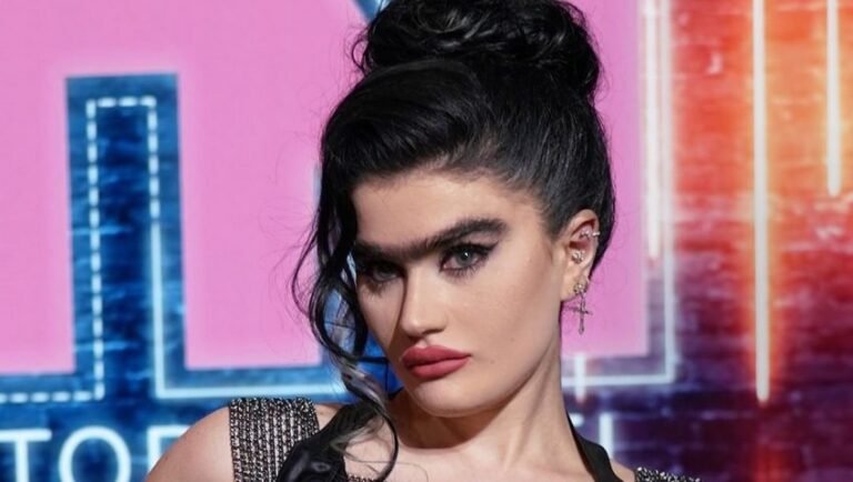 Ακομπλεξάριστη, έδειξε πολλά: Η νέα, viral φωτό της Σοφίας Χατζηπαντελή που προκάλεσε πλήθος χυδαίων σχολίων (Pic)