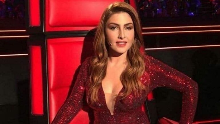 Έλενα Παπαρίζου: Η κούκλα αδερφή της που…. κανείς δεν έχει δει (Pic)