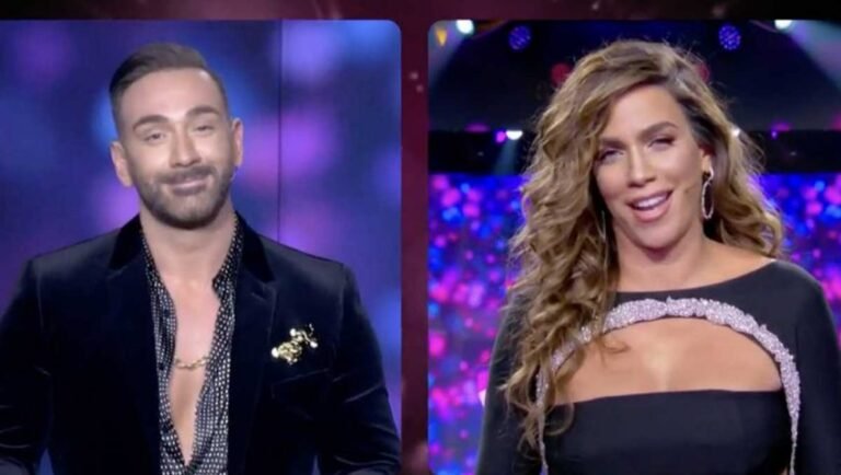 J2US:Το επικό φάουλ της Στικούδη στην κλήρωση των δώρων του Κοκλώνη που προκάλεσε χαμό στο Twitter (Pics)