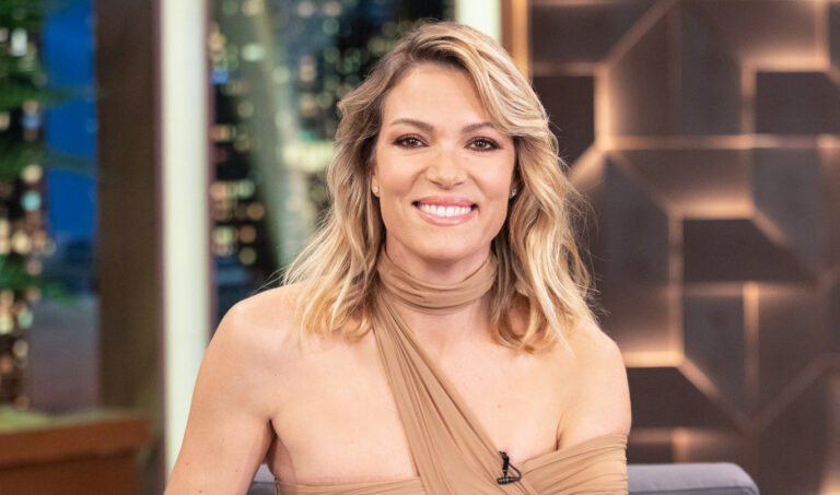 Την αποθέωσαν και οι «εχθροί» της: Η εμφάνιση της Βίκυς Καγιά που έκλεισε στόματα (Pics)