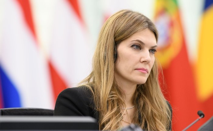 Έγινε το πιο λογικό: Εκεί βρίσκεται η δύο ετών κόρη της Εύας Καϊλή μετά την σύλληψή της (Vid)