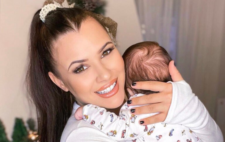 3 μήνες μετά τη γέννα: Η Λάουρα Νάργες τολμά να δείξει με μια φωτό πώς πραγματικά είναι το γυναικείο κορμί μετά τον τοκετό (Pic)