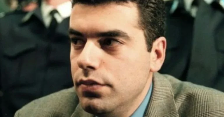 Ο Ασημάκης Κατσούλας… σουλατσάρει ελεύθερος – Πώς είναι σήμερα ο σατανιστής της Παλλήνης (pics)