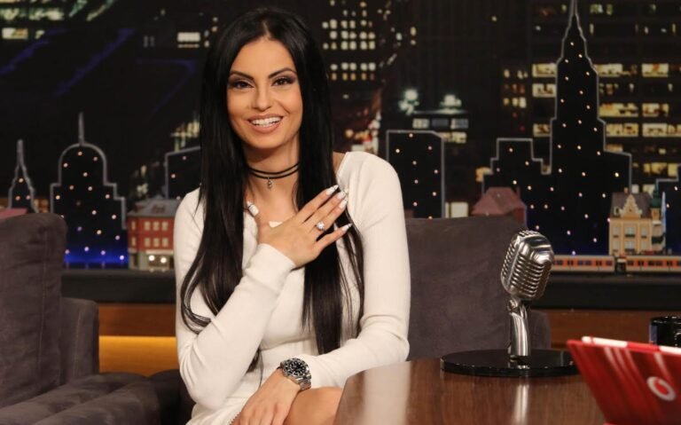 «Θα καλέσω την αστυνομία!»: Άγριο επεισόδιο με τη Δήμητρα Αλεξανδράκη και ταξιτζή (Vid)