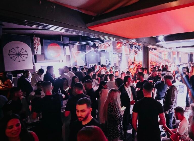 Plintirio Bar: Δίνει καλοκαιρινά ραντεβού στην ταράτσα του Destijl!