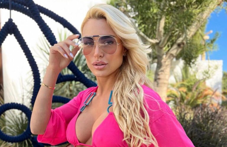 «Αν είχα κόρη θα σε έδειχνα σαν παράδειγμα προς αποφυγήν»: H φωτό της Αλεξάνδρας Παναγιώταρου για την οποία έσταξαν δηλητήριο οι χρήστες του instagram (Pic)