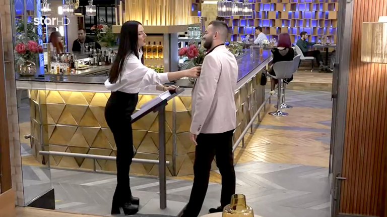 «Το μαλλί θα το αλλάξεις!»: Κλάμα στο Τwitter με τον Κρητικό που… έπαθε σοκ με την εκκεντρική εμφάνιση της κοπέλας στο First Dates (Vid & Tweets)