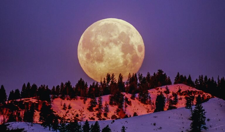 Πανσέληνος 1ης Αυγούστου: Tα 4 ζώδια που επηρεάζονται περισσότερο από το πιο αισιόδοξο φεγγάρι της χρονιάς