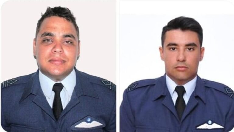 Πτώση canadair: Aυτοί είναι οι 2 νεκροί πιλότοι – Οι φωτογραφίες πριν το τραγικό φινάλε (Vid)