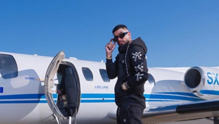 Εντυπωσιακή μελαχρινή: Η νέα συνοδός του SNIK άφησε τους πάντες με το στόμα ανοιχτό (Pics)