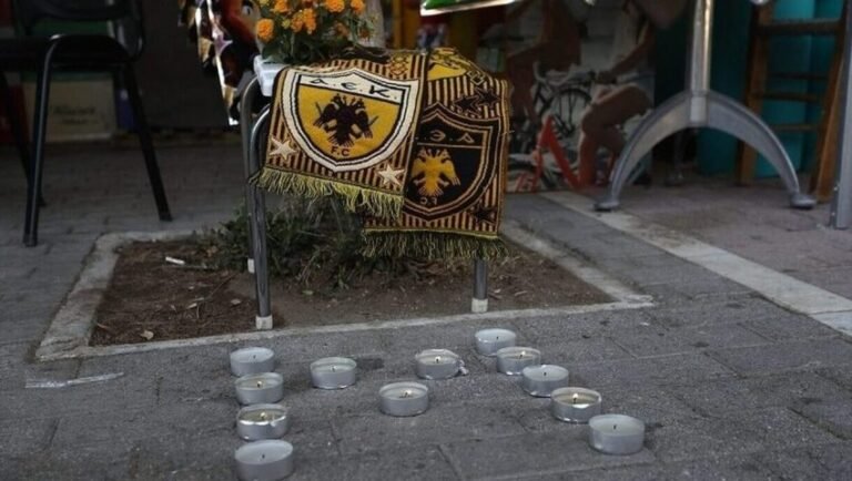 «Αυτός είναι ο ρόλος της αστυνομίας»: Το σχόλιο Βαξεβάνη για τη δολοφονία του 29χρονου ΑΕΚτζή που έγινε viral (Pic)