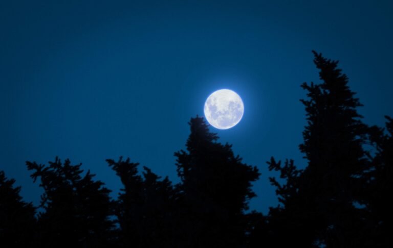 Η τελευταία Πανσέληνος της χρονιάς στις 28 Οκτώβρη: Τα 3 ζώδια που επηρεάζονται δραματικά