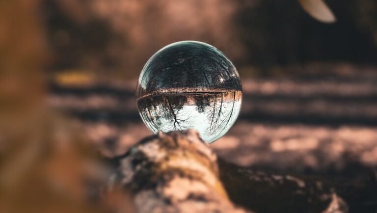 Ο Ανάδρομος Ερμής δείχνει τα δόντια του: Τα 2 ζώδια που θα τα βρουν μπαστούνια από 23/8