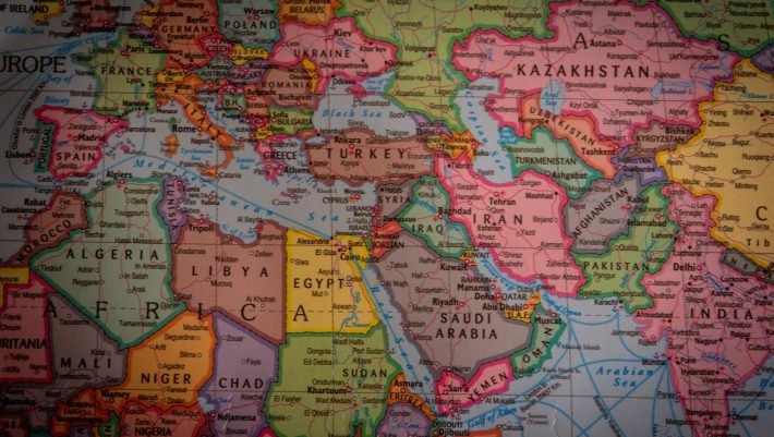 Κανένα λάθος μόνο οι διάνοιες: Σ’ αυτό το κουίζ γεωγραφίας το 85.2% των Ελλήνων κάνει μαξ 8/10. Εσύ;