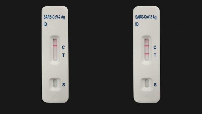 Πολλοί δεν το υπολογίζουν: Το αθώο σύμπτωμα της νέας μετάλλαξης που κορωνοϊού που φωνάζει ότι νοσείς