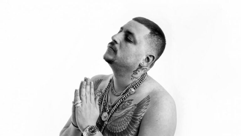 Στέρεψαν τα λόγια: Αδιανόητη ξεφτίλα μερικών με τον Mad Clip…(Vid)