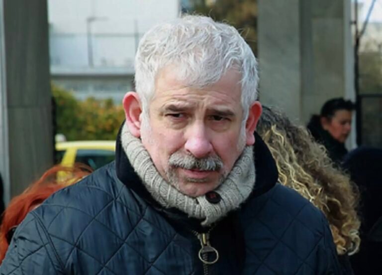 «Πρέπει να ζήσω»: Αυτό είναι το επάγγελμα του Πέτρου Φιλιππίδη μετά την απομάκρυνση του από την τηλεόραση & το θέατρο.