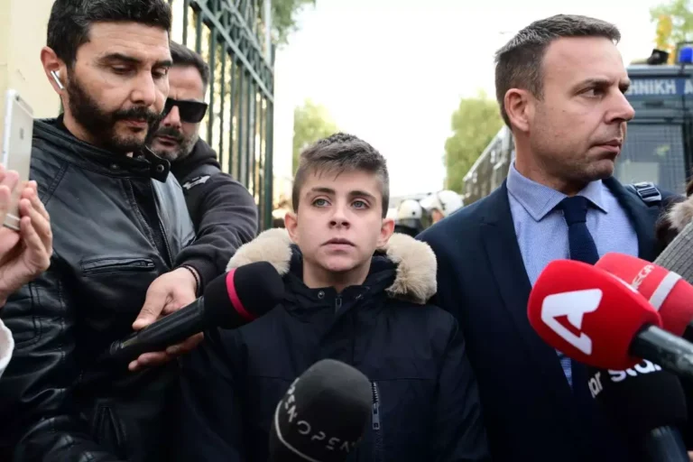 «Πήγε να με πνίξει με κορδέλα στον ύπνο μου»: Μια κατάθεση που λέει πολλά για την 24χρονη Ειρήνη