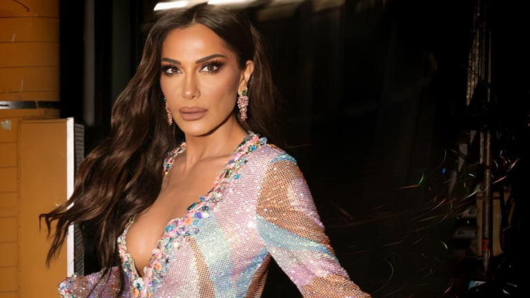 Η Δέσποινα Βανδή πριν κόψει την μύτη, φτιάξει τα δόντια και κάνει μποτοξ ήταν μια άλλη γυναίκα(pics)