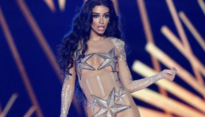 Το 2006 όταν έκανε τα πρώτα της βήματα: Αγνώριστη η Φουρέιρα σε εμφάνιση της σε μπουζουξίδικο (pics)