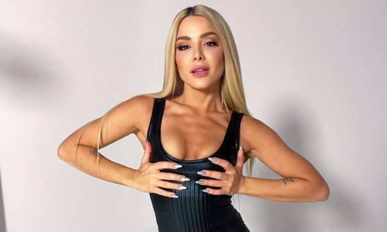 “Φάνηκε το τέτοιο της”: Σάλος με την Josephine στα MadWalk, έσκυψε και φάνηκαν τα πάντα μέσα από το σορτσάκι (video)