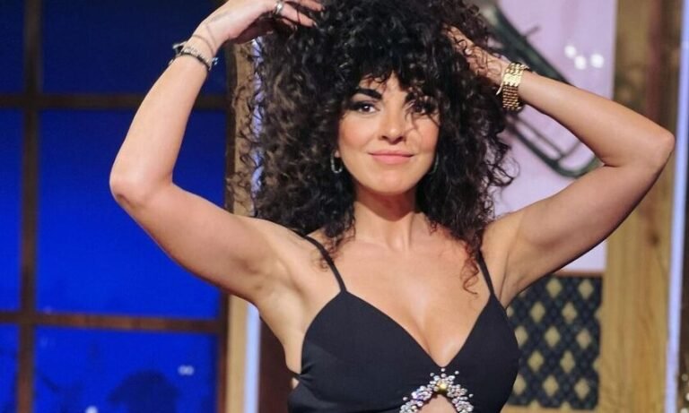 ”Sεχy και μ@@ν#ρα»: Η Μαρία Σολωμού «ντύθηκε» για τις απόκριες κι δεν άφησε τίποτα κρυφό (pics)