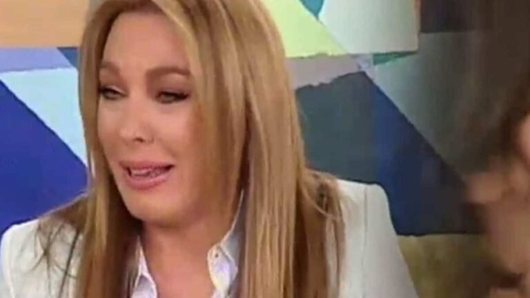 «Έτρωγα κάθε μέρα ξύλο»: Η τρομακτική αποκάλυψη της Τατιάνας Στεφανίδου για την ζωή της (video)