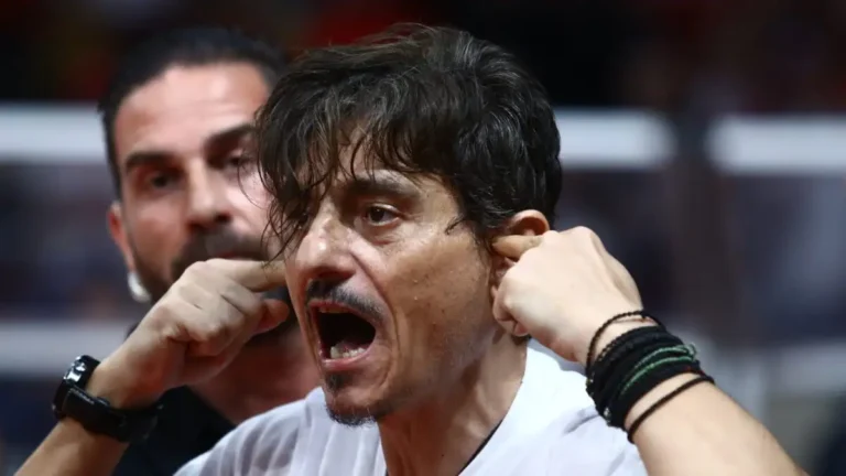 Δημήτρης Γιαννακόπουλος: θα πάθετε σοκ με το τι κρύβεται πίσω από τον αριθμό 7000 που έχει επιλέξει σε όλα τα αυτοκίνητα του