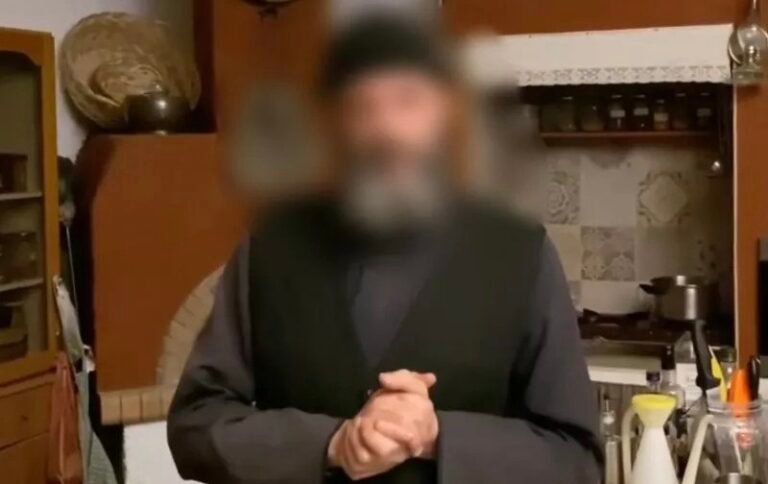 Πασίγνωστος παπάς-YouTuber συνελήφθη για κατοχή και διακίνηση Κοκαΐνης- Το σκηνικό της σύλληψης