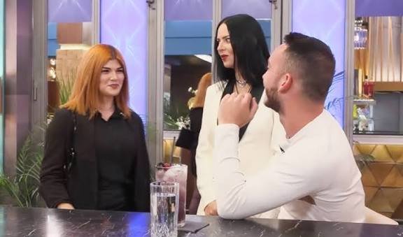 Πήγε στο First Dates και συνάντησε τον…: Δε πίστευε στα μάτια της η παίκτρια όταν είδε πως  το ραντεβού της … (video)