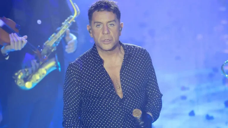 Δυστυχώς: Στο νοσοκομείο ο Μαζωνάκης- Χειρουργήθηκε ο τραγουδιστής (pics)