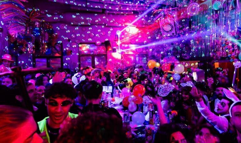 GreekTape Party: Επιστρέφει στο Πλυντήριο Bar το πάρτι που όλοι αγαπήσαμε!